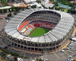 ¿Cuándo se construyó el Estadio Azteca?